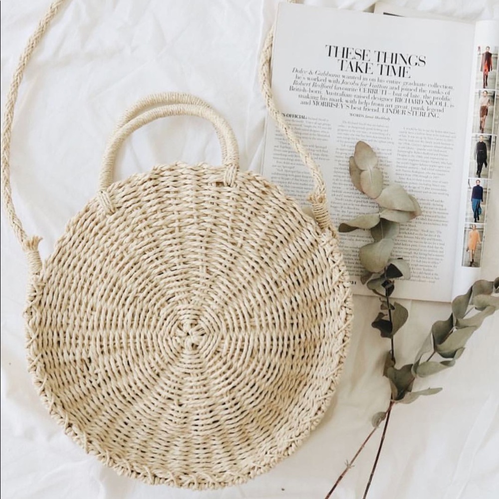 ❌SOLD❌Large round straw bag